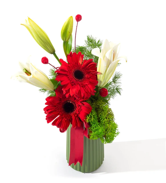 Yeşil Vazoda Beyaz Lilyum ve Kırmızı Gerbera